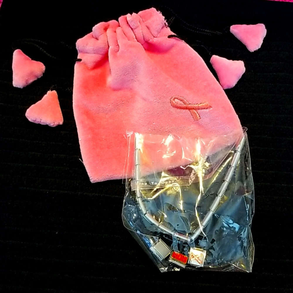 NWT i-link Charm Bracelet with 3 Charms